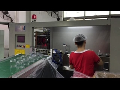 Recipienti di plastica