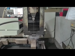 Processo di stampaggio a stampo