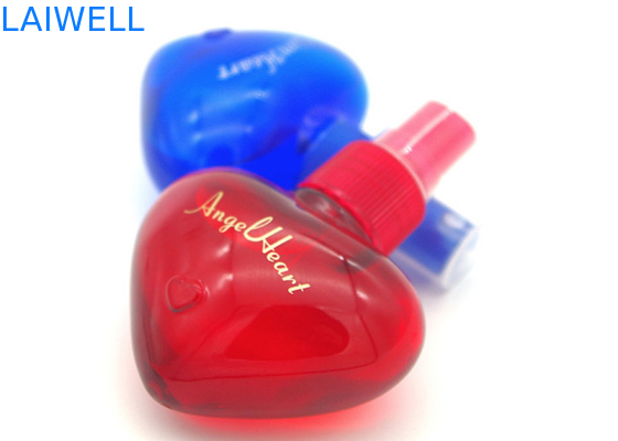 Il cuore 40ML ha modellato le brocche di plastica dell'ANIMALE DOMESTICO di profumo della capacità portatile su ordinazione dello spruzzo con il coperchio a vite