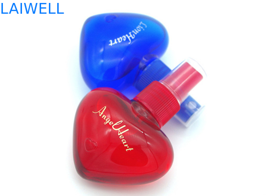 Il cuore 40ML ha modellato le brocche di plastica dell'ANIMALE DOMESTICO di profumo della capacità portatile su ordinazione dello spruzzo con il coperchio a vite