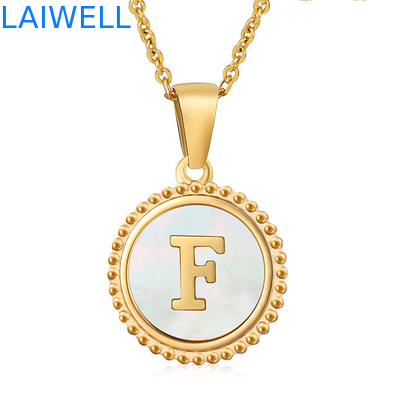 Gioielli unici 16MM 18K oro placcato in acciaio inossidabile 3D Conchiglia Lettera Collare Lettera femminile Pendenti