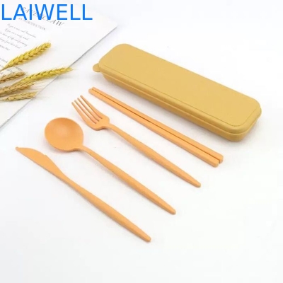 Apparecchi da tavola ecologici leggeri Accessori per alimenti Fibra di paglia di grano a 4 PC Set di apparecchi da tavola per ambienti ad alta temperatura