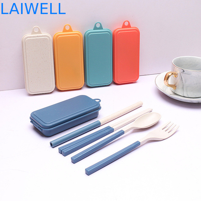 Set di posate portatili in fibra di paglia di grano verde da 5 PC, versatili, biodegradabili, accessori per posate, sostenibili e adatti a pasti caldi e freddi