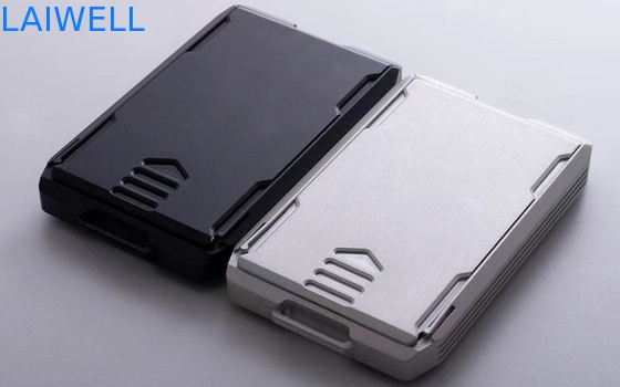 109*64*15mm Portafoglio per schede in alluminio RFID personalizzato Semplifica la tua vita con questa soluzione di archiviazione compatta