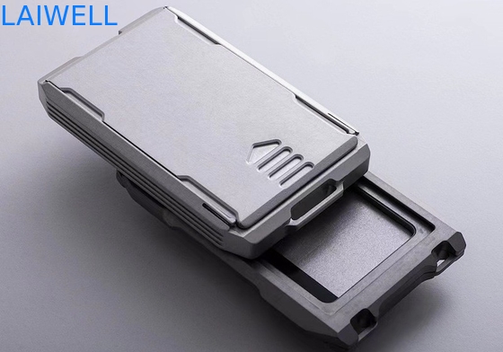 109*64*15mm Portafoglio per schede in alluminio RFID personalizzato Semplifica la tua vita con questa soluzione di archiviazione compatta