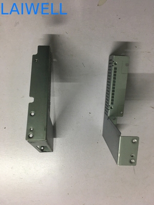 L'hardware lavorante del tornio di CNC che timbra le parti progetta le componenti per il cliente del metallo della stampa