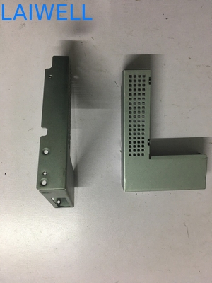 L'hardware lavorante del tornio di CNC che timbra le parti progetta le componenti per il cliente del metallo della stampa