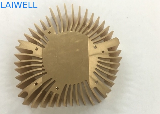 Metallo di CNC dell'alluminio 6061 di Customzied che timbra il dispositivo di raffreddamento d'anodizzazione del CPU del computer portatile dell'oro