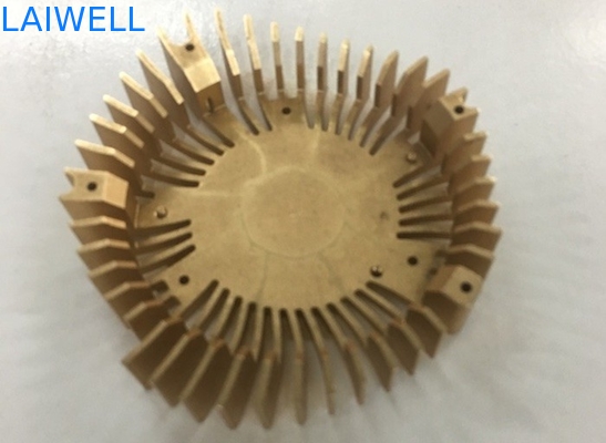 Metallo di CNC dell'alluminio 6061 di Customzied che timbra il dispositivo di raffreddamento d'anodizzazione del CPU del computer portatile dell'oro