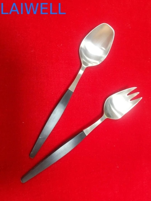 Matt Polishing moderno la 18/8 di posate di acciaio inossidabile mette l'insieme della coltelleria della cucina