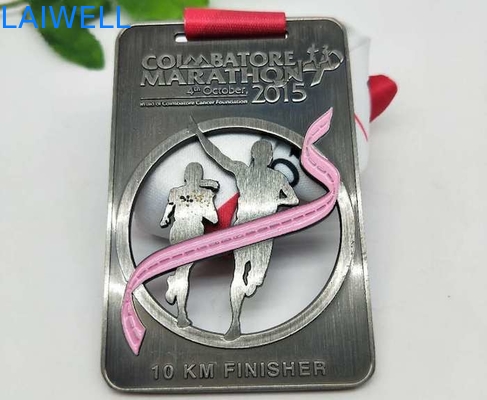 PVD che placca le medaglie maratone di verniciatura in lega di zinco Grey Hollow Out