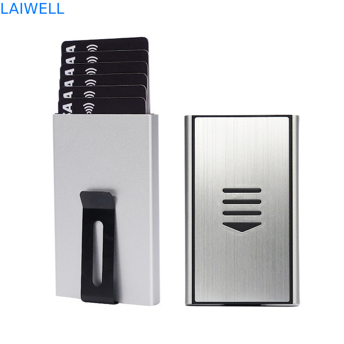 Portable 60*15*100MM Silver Anodized Aluminum Card Wallet con incisione laser personalizzabile