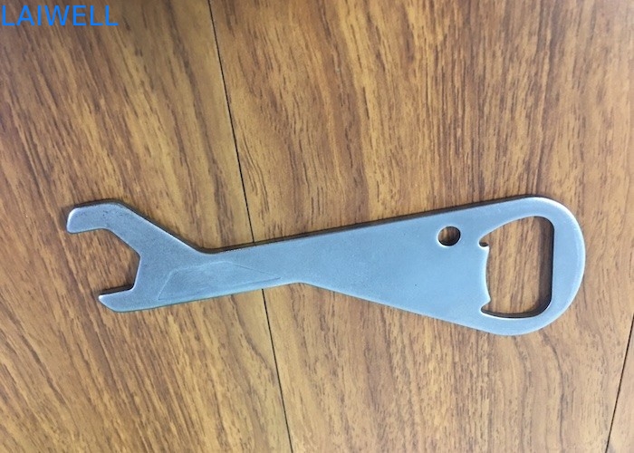 Opener per chiavi per rivestimento di pezzi di ricambio in metallo multifunzionale con stampaggio in metallo CNC personalizzato per il mercato globale e il supporto OEM